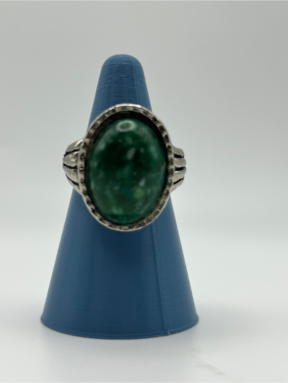 Vintage Silver Tone Green Cabochon Statement Ring Size 7